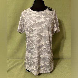 Ladies new performance shirt XL